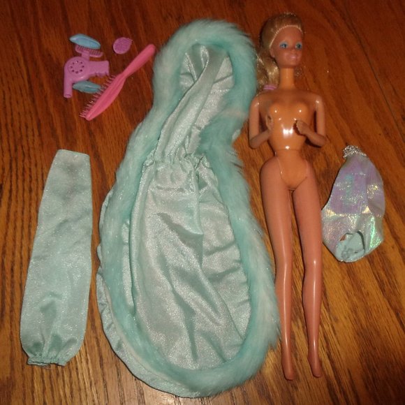 Barbie doll and clothes Magic Moves Superstar 2126 - Picture 1 of 1